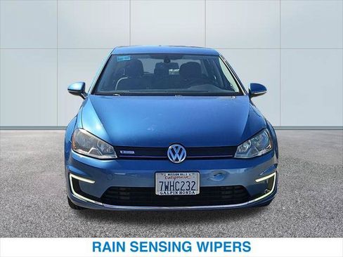 Used 2016 Volkswagen e-Golf SE w/ DC Fast Charging Package FWD image 3
