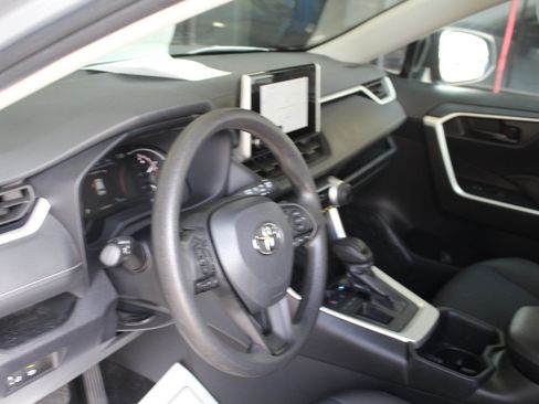 Used 2024 Toyota RAV4 LE FWD image 16