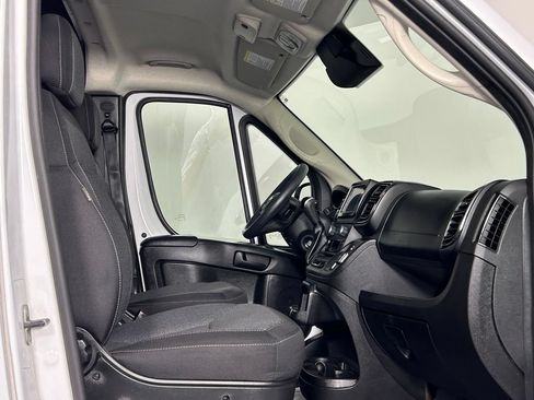 Used 2025 RAM ProMaster 2500 FWD image 7