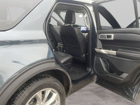 Used 2023 Ford Explorer XLT w/ Equipment Group 202A image 18