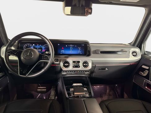 Used 2025 Mercedes-Benz G 550 image 36