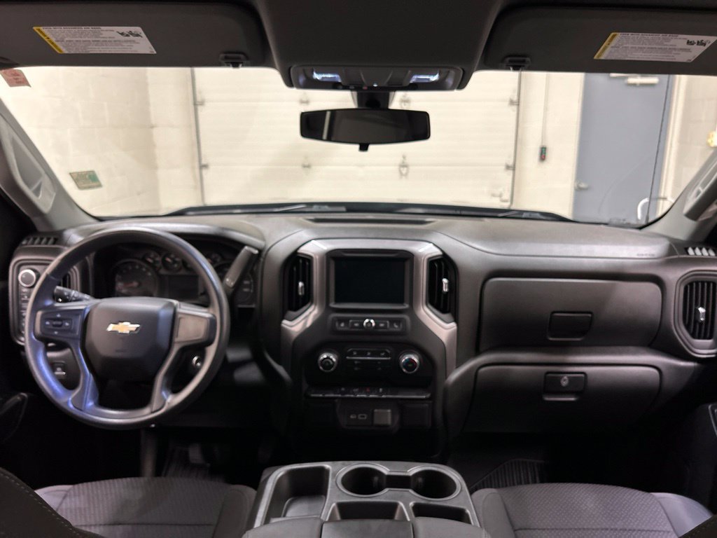Used 2022 Chevrolet Silverado 1500 Custom w/ LPO, Blackout Package AWD/4WD image 20