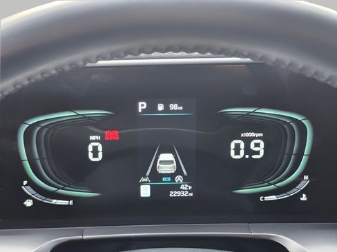 Used 2023 Kia Telluride LX image 16