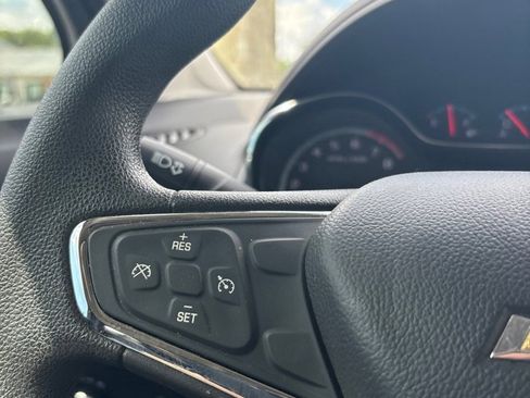 Used 2017 Chevrolet Cruze LT w/ Sun And Sound Package image 15