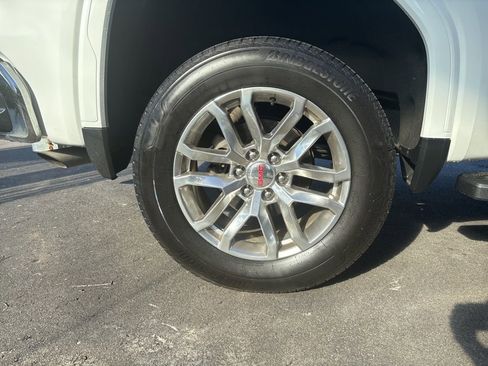 Used 2020 GMC Sierra 1500 SLT w/ SLT Premium Plus Package AWD/4WD image 13