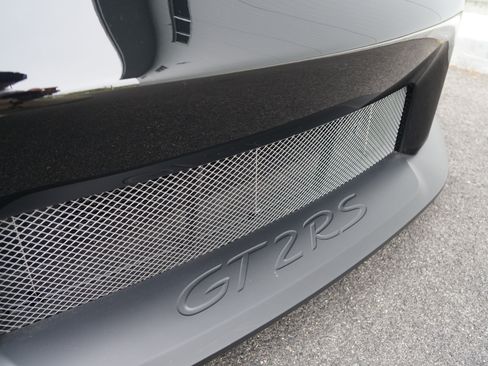 Used 2019 Porsche 911 GT2 RS RWD image 32