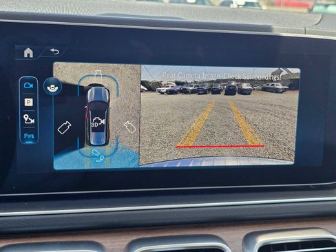 New 2026 Mercedes-Benz GLS 450 4MATIC image 32