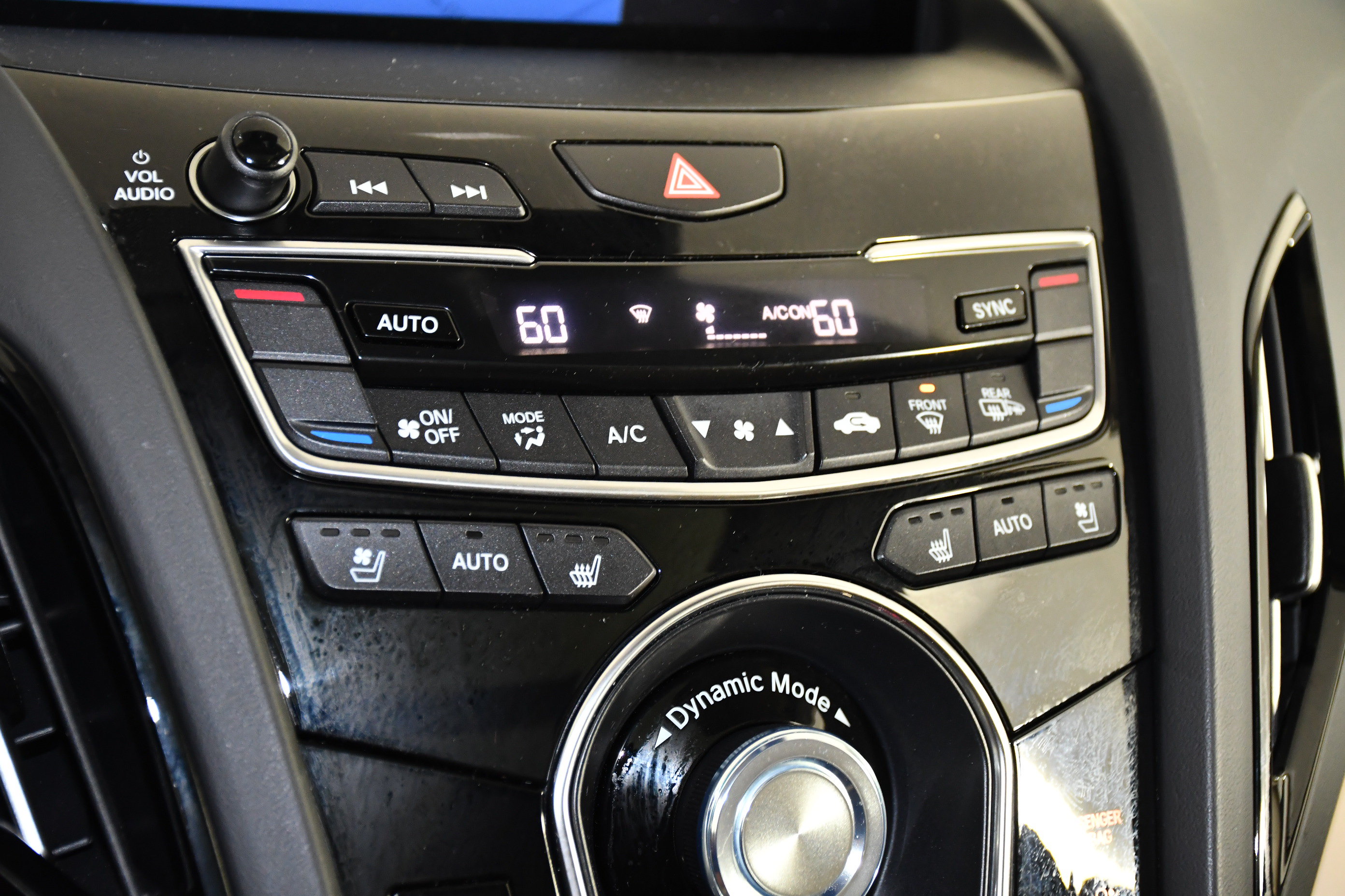 Certified 2024 Acura RDX w/ Advance Package AWD/4WD image 28