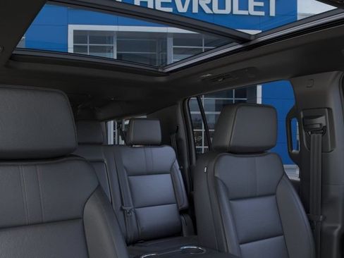 New 2026 Chevrolet Suburban RST w/ Comfort Package AWD/4WD image 25