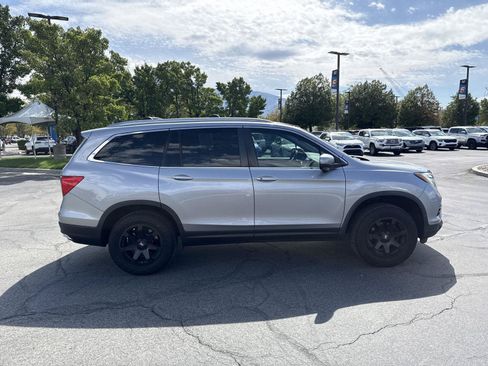 Used 2017 Honda Pilot EX-L image 3