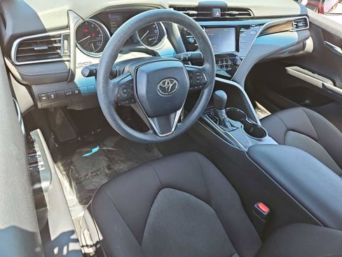 Used 2018 Toyota Camry LE w/ Protection Package (Q2) FWD image 10