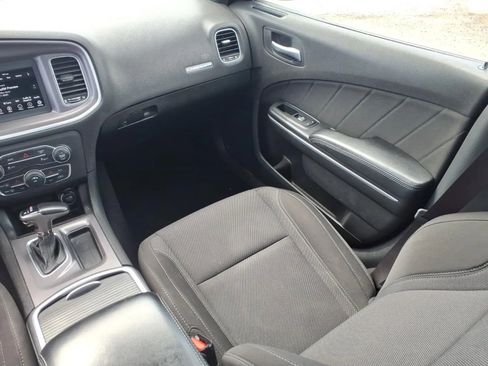 Used 2019 Dodge Charger SXT image 22