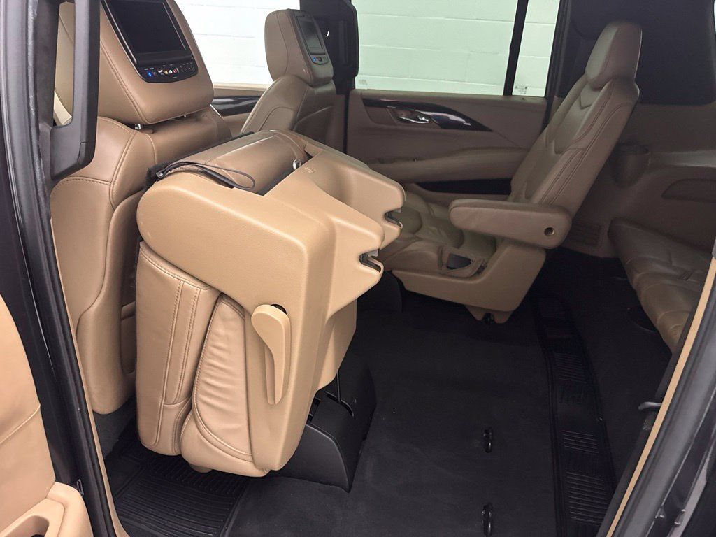 Used 2018 Cadillac Escalade ESV Platinum AWD/4WD image 63
