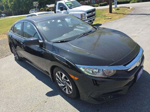 Used 2016 Honda Civic EX image 2