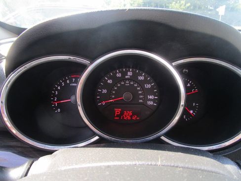 Used 2013 Kia Sorento LX w/ Convenience Pkg image 11