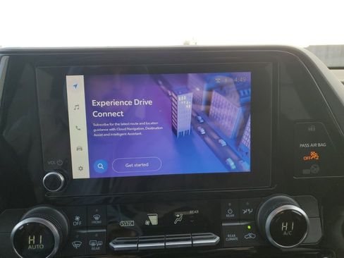 Used 2023 Toyota Highlander LE image 15