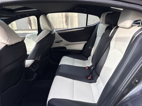 Used 2023 Lexus ES 350 F Sport FWD image 40