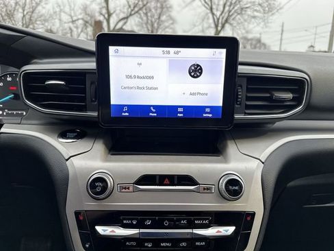 Used 2023 Ford Explorer XLT w/ Equipment Group 202A image 14