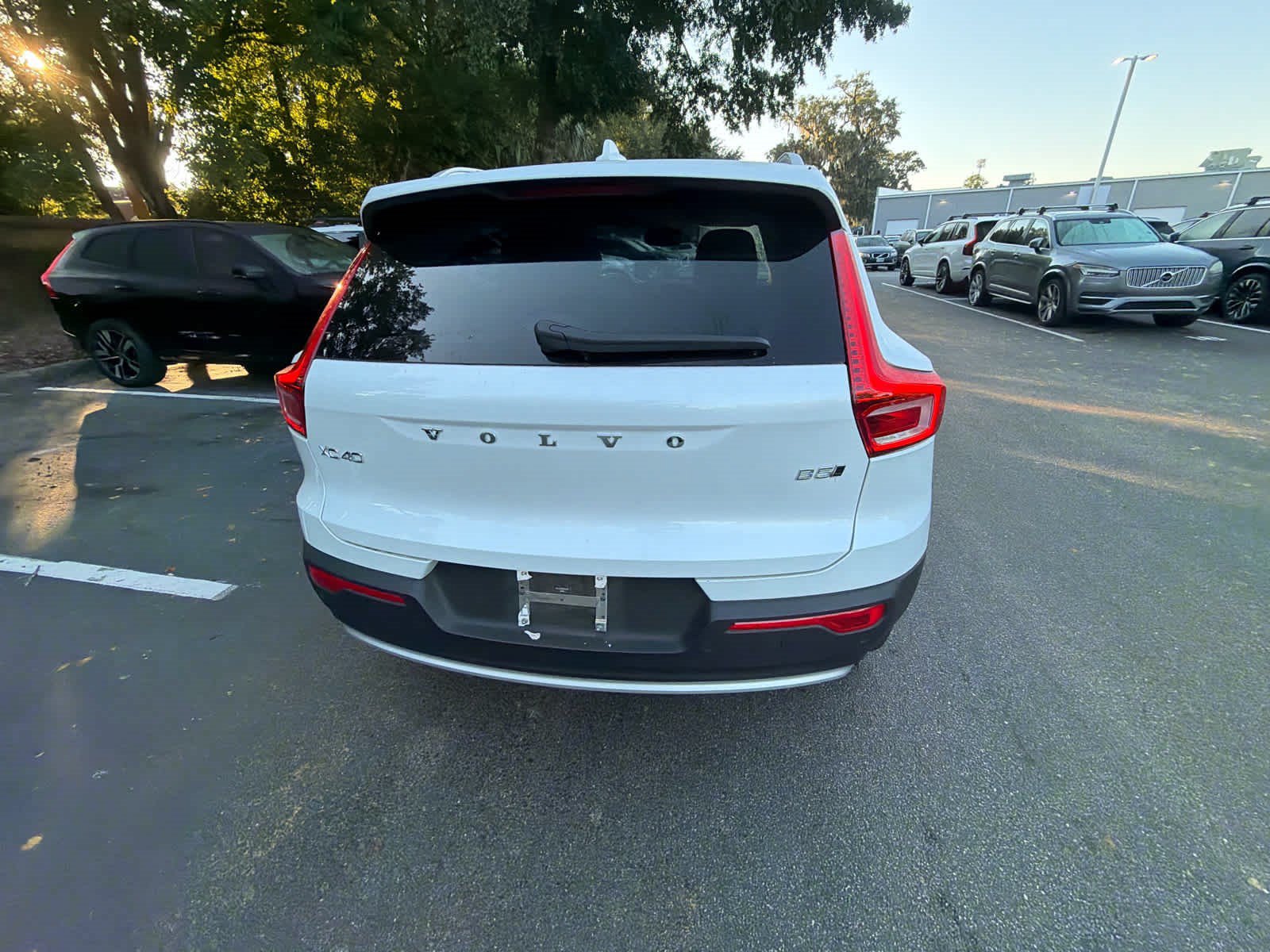 Used 2024 Volvo XC40 B5 Plus w/ Protection Package Premier AWD/4WD image 14