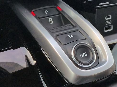 Used 2024 Acura MDX SH-AWD w/ Technology Package image 23