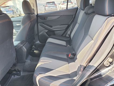 Used 2018 Subaru Crosstrek 2.0i Premium AWD/4WD image 9