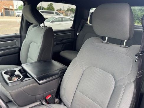 Used 2022 RAM 1500 Big Horn AWD/4WD image 12