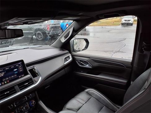 Used 2021 Chevrolet Tahoe RST w/ Luxury Package image 18