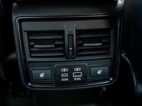Certified 2025 Subaru Forester Touring AWD/4WD image 28