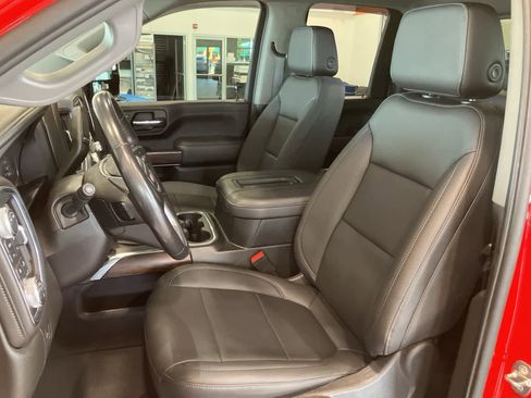 Used 2022 GMC Sierra 2500 SLT w/ SLT Preferred Package image 11