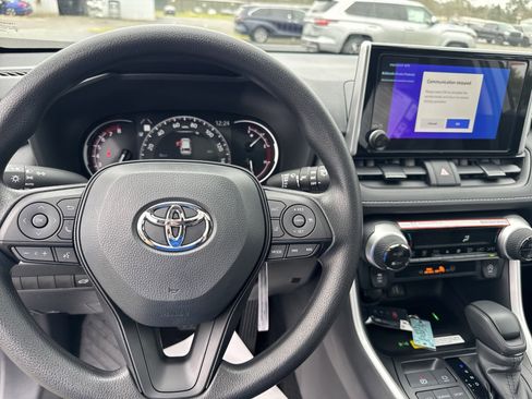 New 2025 Toyota RAV4 XLE w/ Convenience Package FWD image 17
