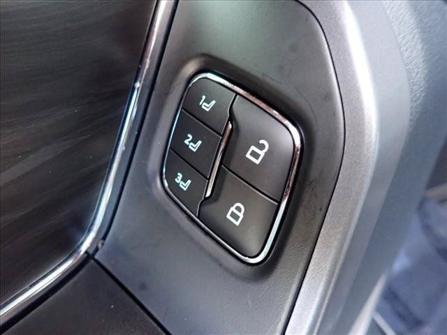 Used 2025 Ford F150 Lightning Lariat AWD/4WD image 16