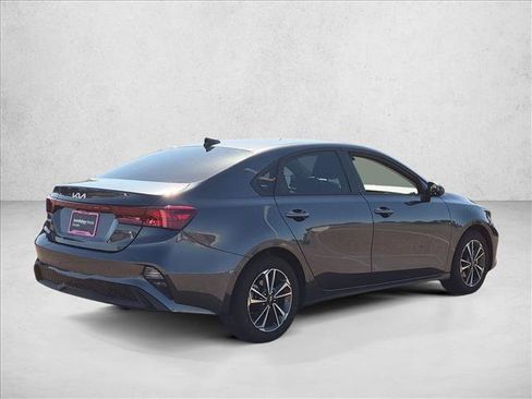 Used 2024 Kia Forte LXS FWD image 5