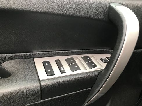 Used 2010 GMC Sierra 2500 SLE image 12