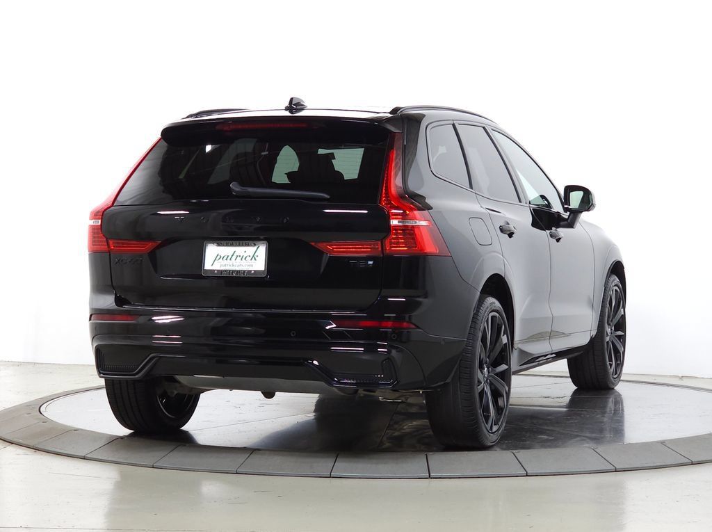 Used 2025 Volvo XC60 T8 Ultra w/ Protection Package Premier AWD/4WD image 9