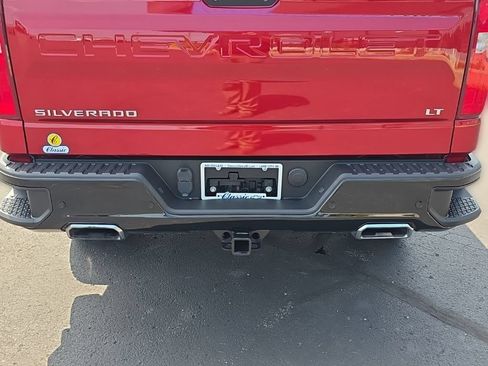 Used 2021 Chevrolet Silverado 1500 LT Trail Boss w/ Convenience Package II AWD/4WD image 19