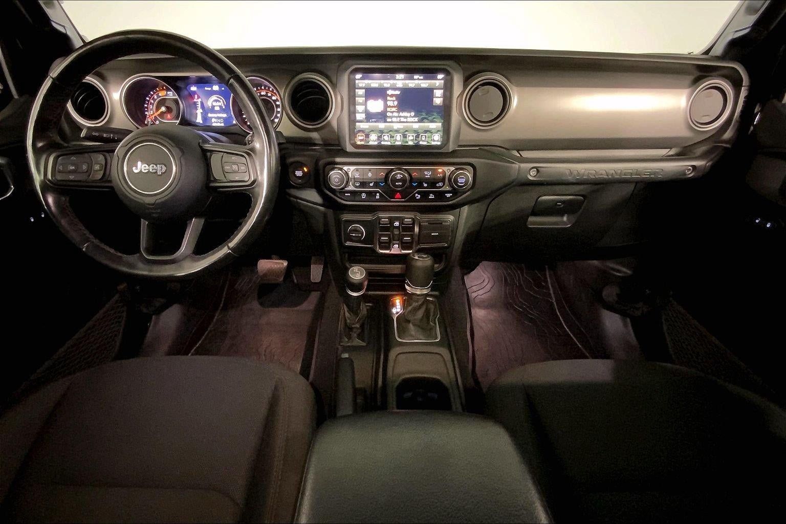 Used 2021 Jeep Wrangler Unlimited Sport AWD/4WD image 14