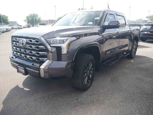 Used 2024 Toyota Tundra Platinum AWD/4WD image 5
