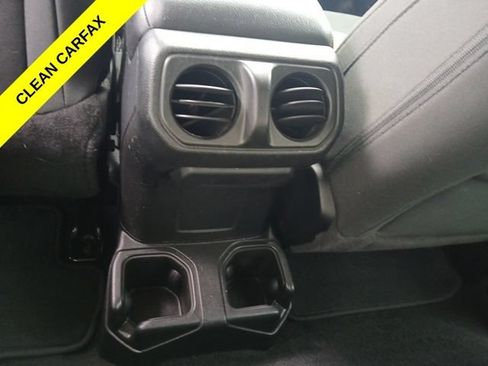 Used 2019 Jeep Wrangler Sport AWD/4WD image 12