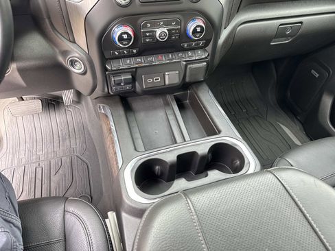 Used 2023 GMC Sierra 2500 Denali w/ Denali Ultimate Package image 25