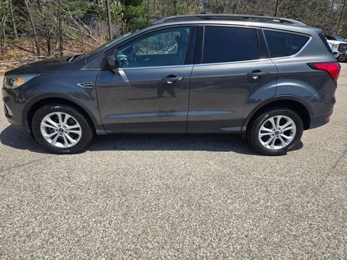Used 2019 Ford Escape SEL AWD/4WD image 2