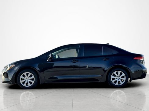 Certified 2023 Toyota Corolla LE image 2