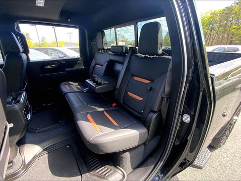 Used 2025 GMC Sierra 2500 AT4 w/ AT4 Premium Plus Package AWD/4WD image 28