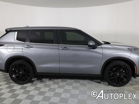 Used 2024 Mitsubishi Outlander SE AWD/4WD image 4