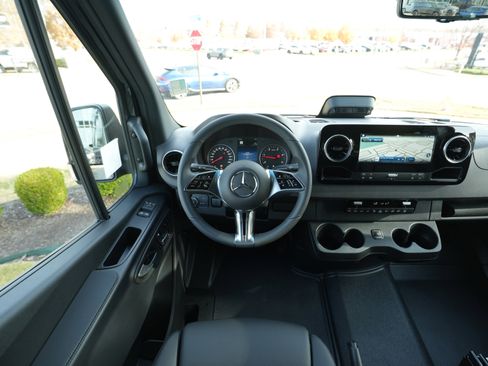 New 2026 Mercedes-Benz Sprinter 2500 image 26