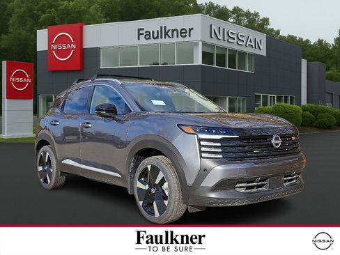 New 2026 Nissan Kicks SR w/ Cold Weather Package image 1