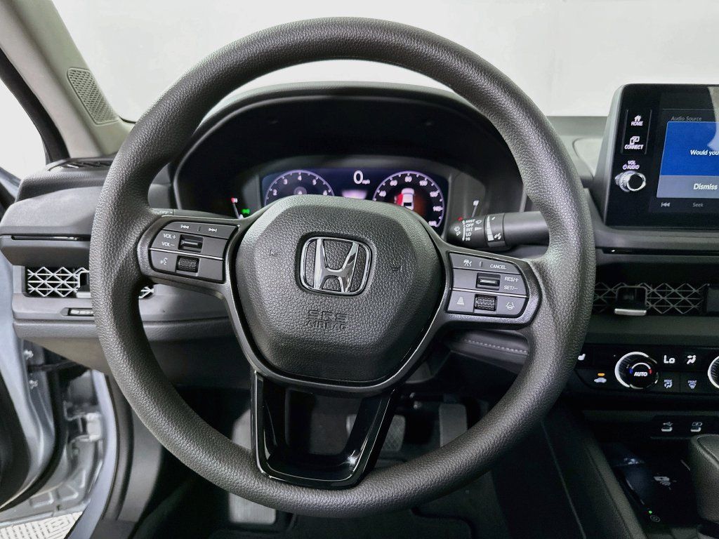 Used 2026 Honda Accord SE image 18