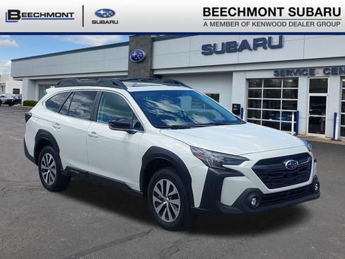 Certified 2025 Subaru Outback Premium AWD/4WD image 1