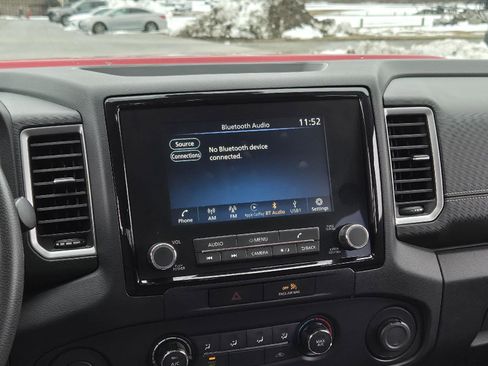 Used 2022 Nissan Frontier SV image 21