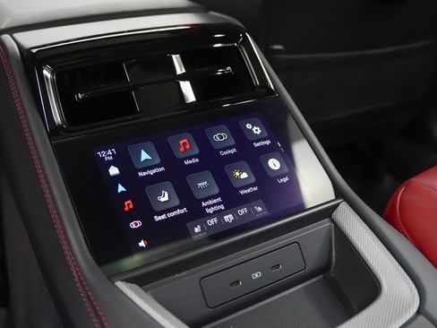 Certified 2025 Porsche Panamera 4 image 21