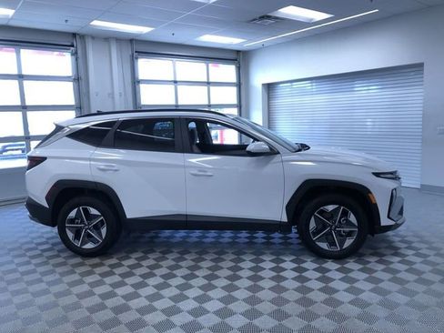 Used 2025 Hyundai Tucson SEL AWD/4WD image 35